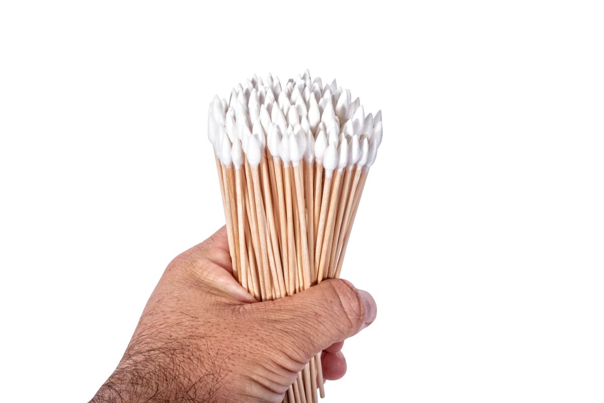 Cotton Swabs, 6"L, 200-Pack, White